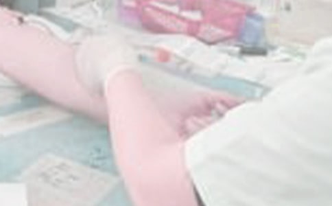 ��һ�γ�Ѫ����