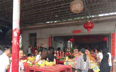 �P(gu��n)���L(f��ng)��С�W(xu��)����400��3ƪ