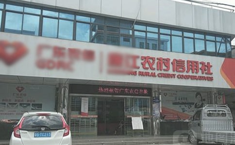 �r����������K���Y