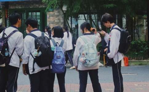 中學生抽煙檢討書