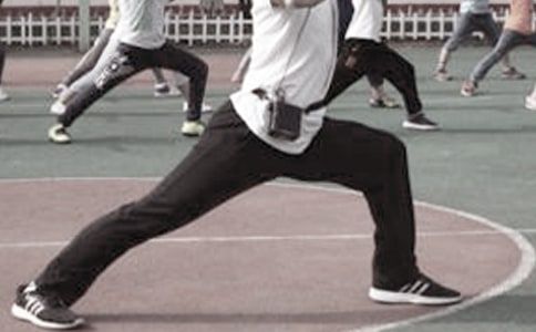 �w���̎��������M���E